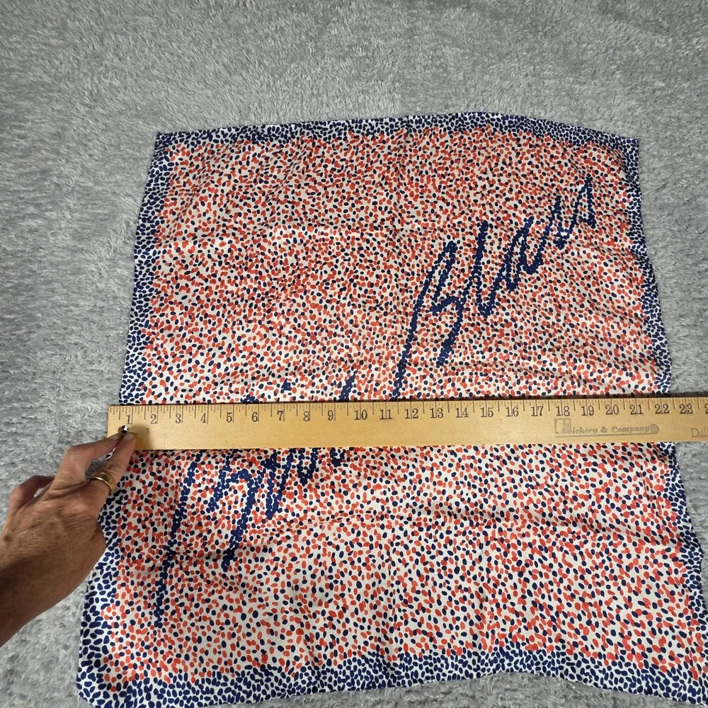 Bill Blass Scarf Women OS Red Blue Pebble Print Excellent Silk Signature Square‎